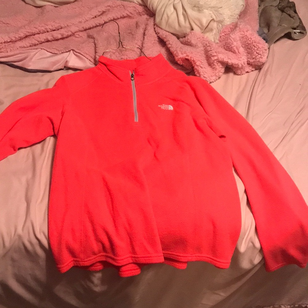 North face pullover